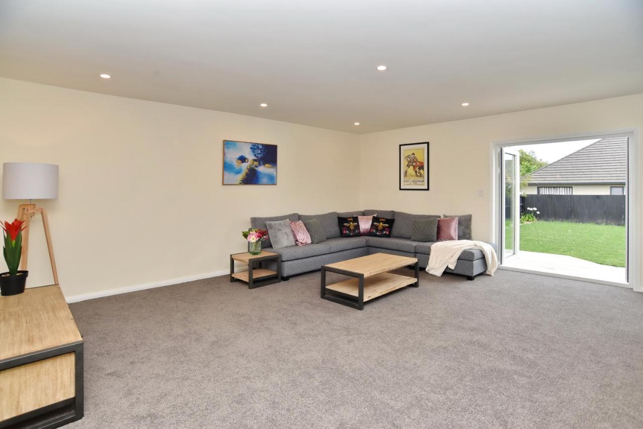 Weston Villa - Spacious & Family Friendly - Bookahome 基督城 外观 照片