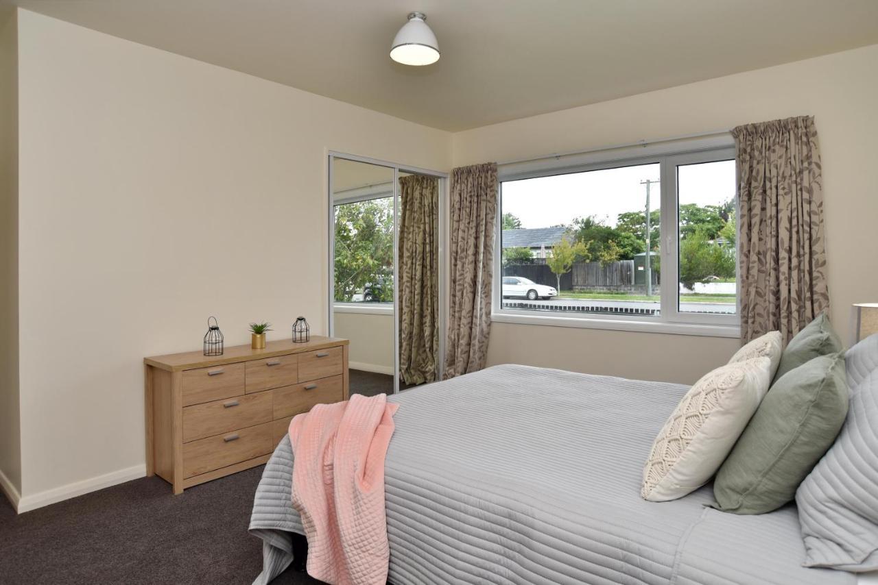 Weston Villa - Spacious & Family Friendly - Bookahome 基督城 外观 照片