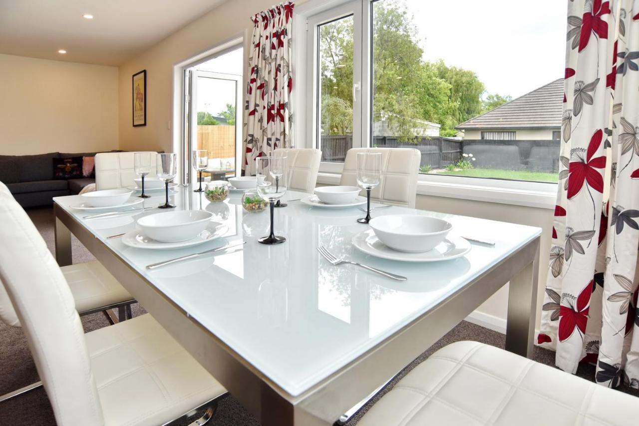 Weston Villa - Spacious & Family Friendly - Bookahome 基督城 外观 照片